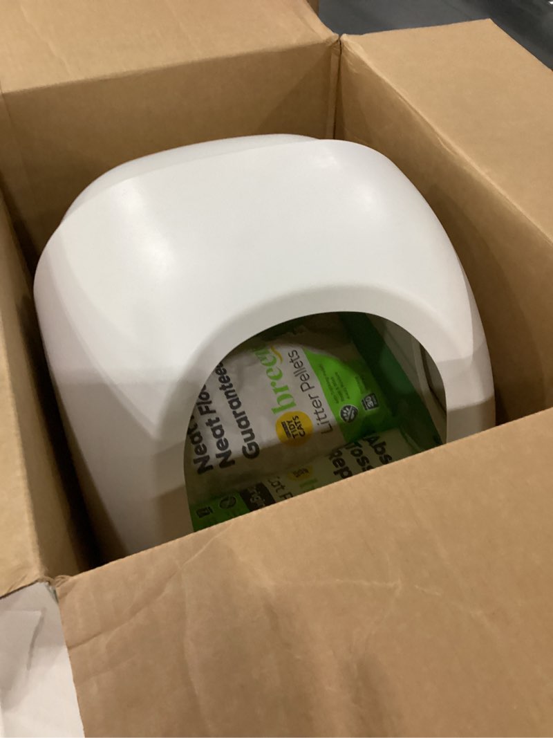 Condition photo showing New/Like New for Purina Tidy Cats Breeze Covered Cat Litter Box System Kit with Pellet Cat Litter, Hooded Litter Box, and Litter Box Pads