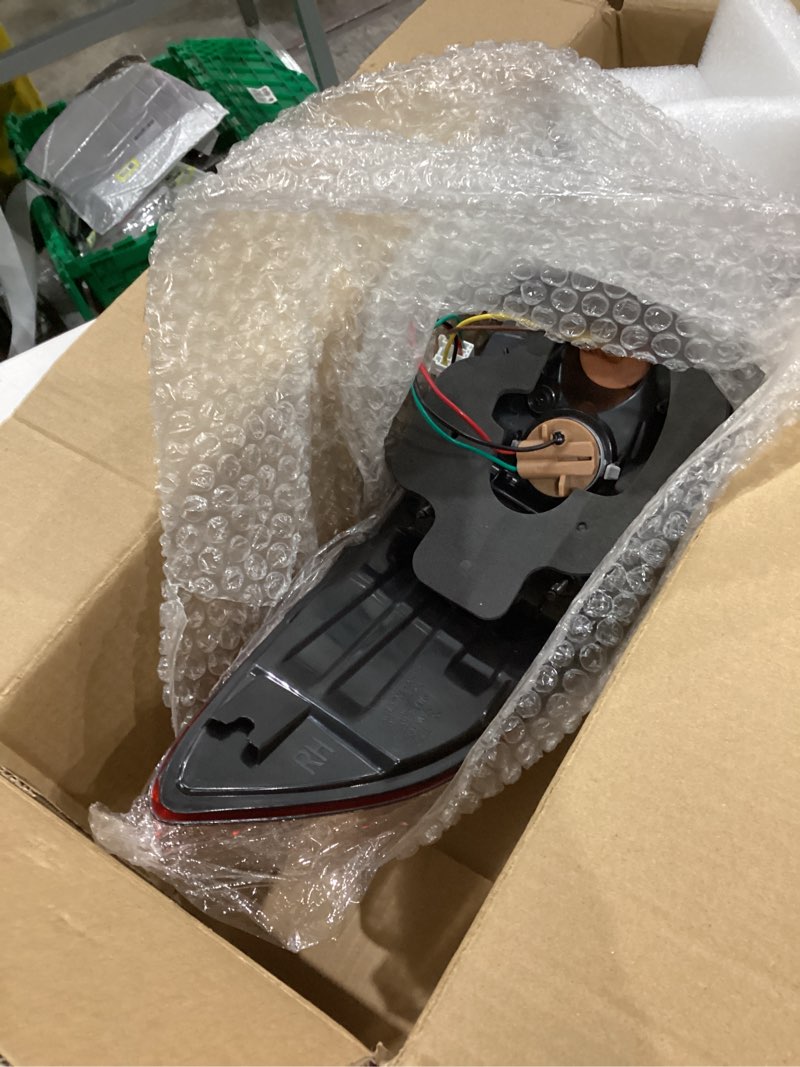 Condition photo showing As Is for MZORANGE Tail Lights Cover Lamp Stop Brake Indicator Warning Light For Hyundai Sonata 2015 2016 2017 (Right Passenger Side)