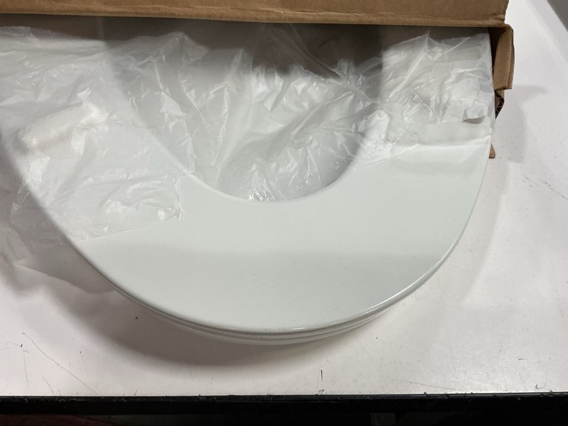 Condition photo showing Good Condition for Mayfair Linden Slow Close Toilet Seat, Non Slip Heavy Duty Wood, Easy Install, Elongated, White Elongated Traditional Hinge