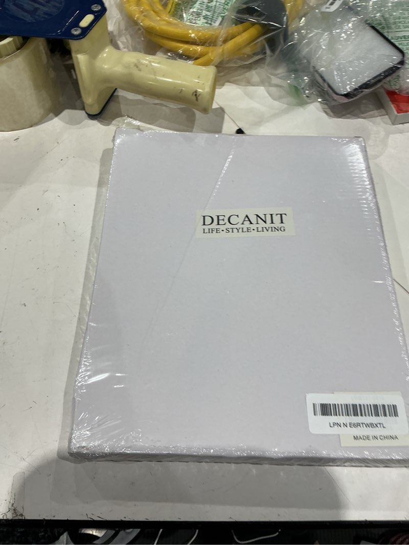 Condition photo showing Good Condition for decanit 8x10 picture frame metal, thin edge photo frames for tabletop display and wall mounting,black black 8x10 metal