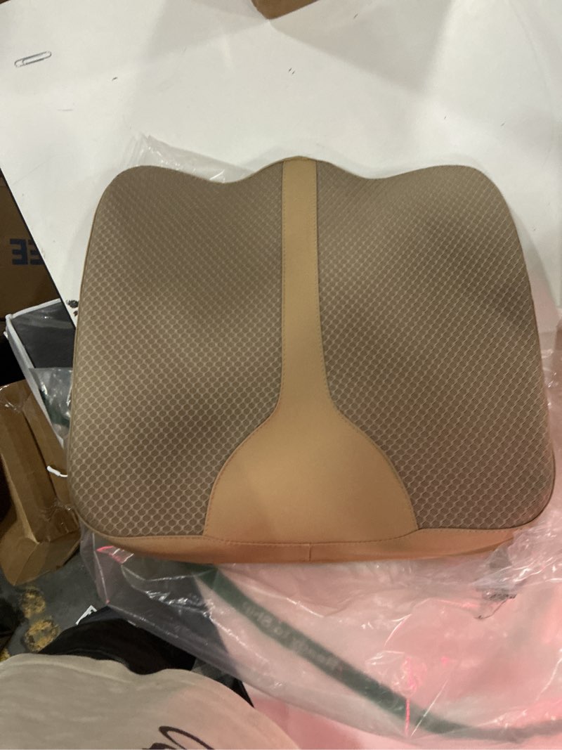 Condition photo showing New/Like New for beige driver bottom seat cover leather for subaru outback 2015-2019
