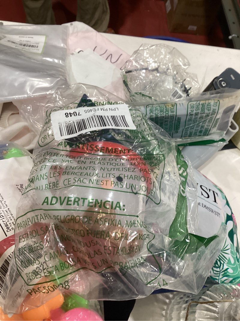 Condition photo showing New/Like New for Itzy Ritzy Toddler Snack Cup - Spill-Proof Snack Cup for Toddlers with Soft Silicone Lid for Easy Food Access - Easy-To-Hold Kids Snacks Container With Handles - Ideal for 12 months & Up (Mushroom)