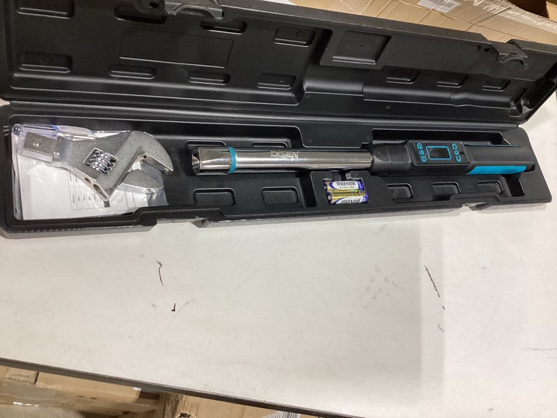 Condition photo showing Good Condition for disen adjustable digital torque wrench 5-99.6 ft.lb / 6.8-135 n.m, 22.8 inch electronic torque wrench with 38mm open end & 14x18mm square drive, ±2%, dual mode, led & buzzer alert for hvac automotive