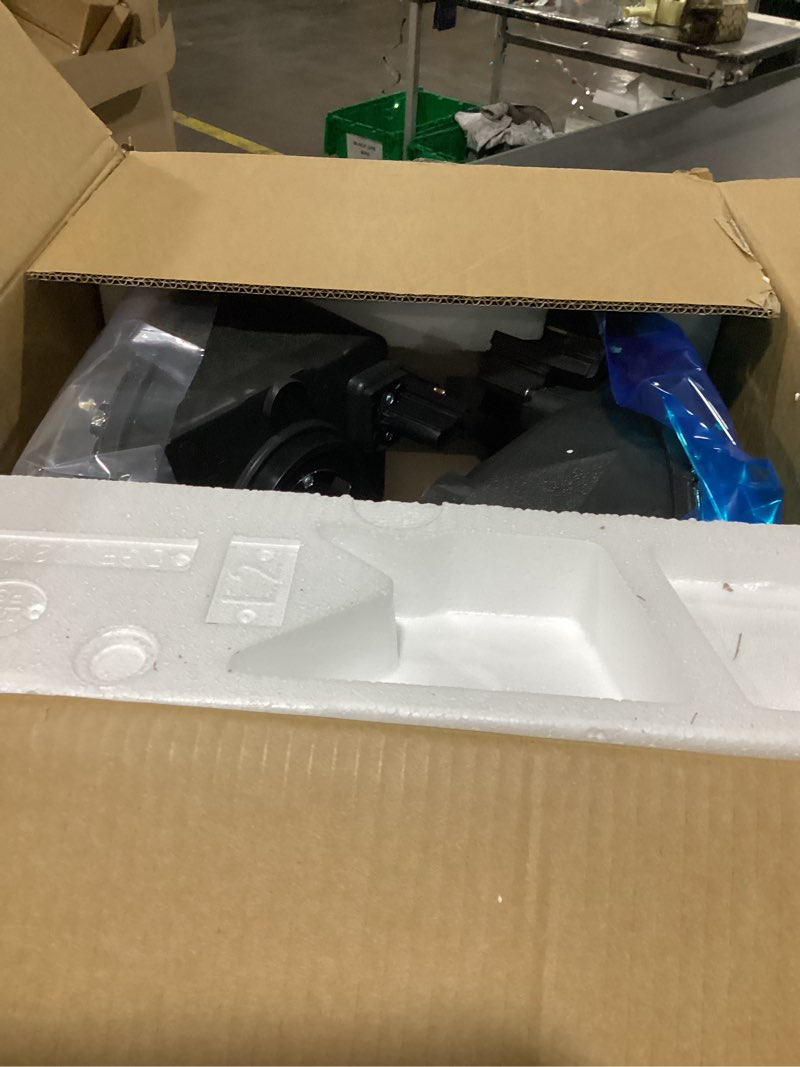Condition photo showing New/Like New for headlamp compatible with chevy 2014 2015 silverado 1500 headlight assembly with chrome housing clear reflector driver and passenger pairs?w/o bulbs?