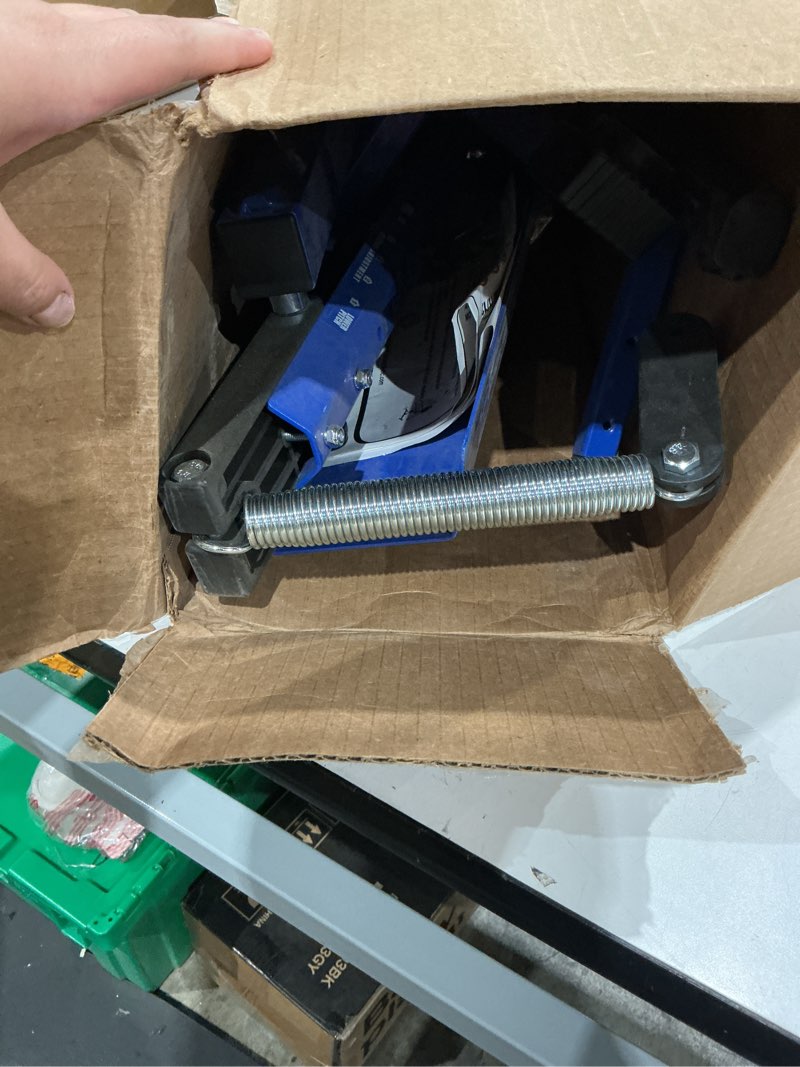 Condition photo showing Good Condition for louisville slugger blue flame pitching machine