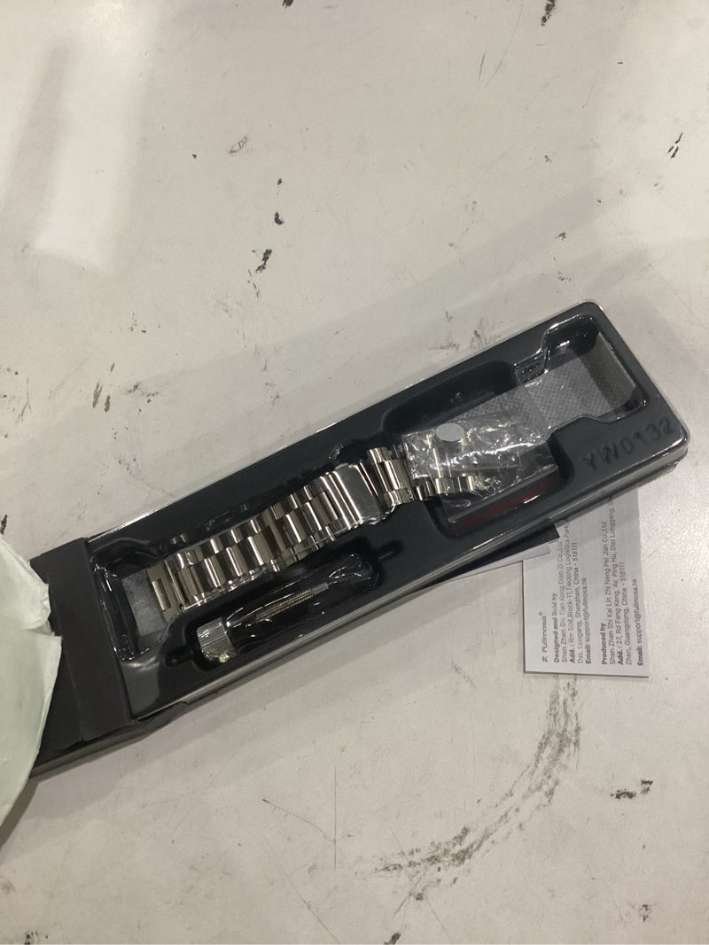 Condition photo showing New/Like New for fullmosa stainless steel watch band 16mm 18mm 19mm 20mm 22mm 24mm, quick release metal replacement strap with removable links, includes spring bars & link removal tool for men women (22mm, silver) silver 22mm(see diagram)