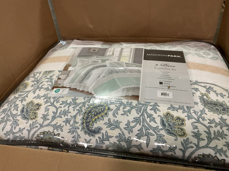 Condition photo showing New/Like New for Madison Park Dawn 100% Cotton Shabby Chic Comforter Set-Modern Cottage Design All Season Down Alternative Bedding, Matching Shams, Bedskirt, Decorative Pillows, King(104"x92"), Aqua 9 Piece Aqua King
