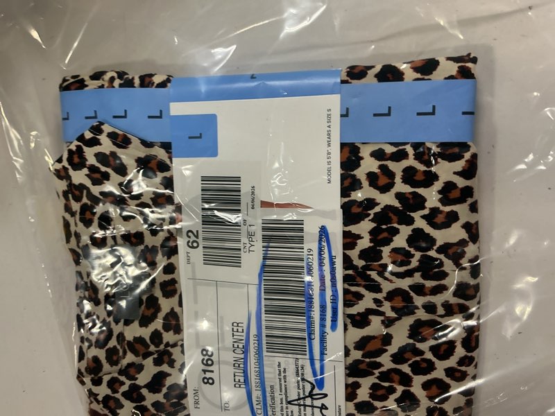 Condition photo showing New/Like New for loft women's 2-piece notch collar and short pajama set (4.1) |  l