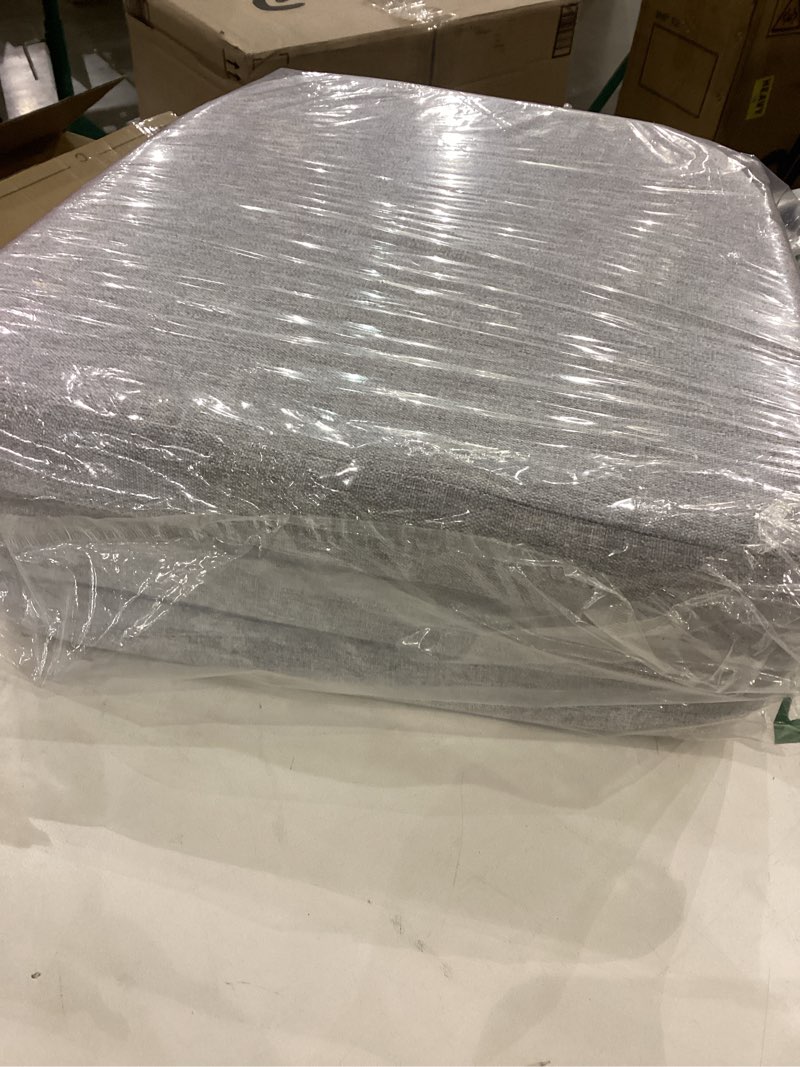 Condition photo showing Good Condition for Cushions