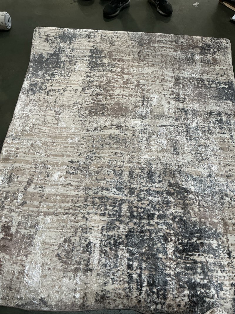 Area Rug grey /L.Beige size 213x150 ( 5’x7’ ) 