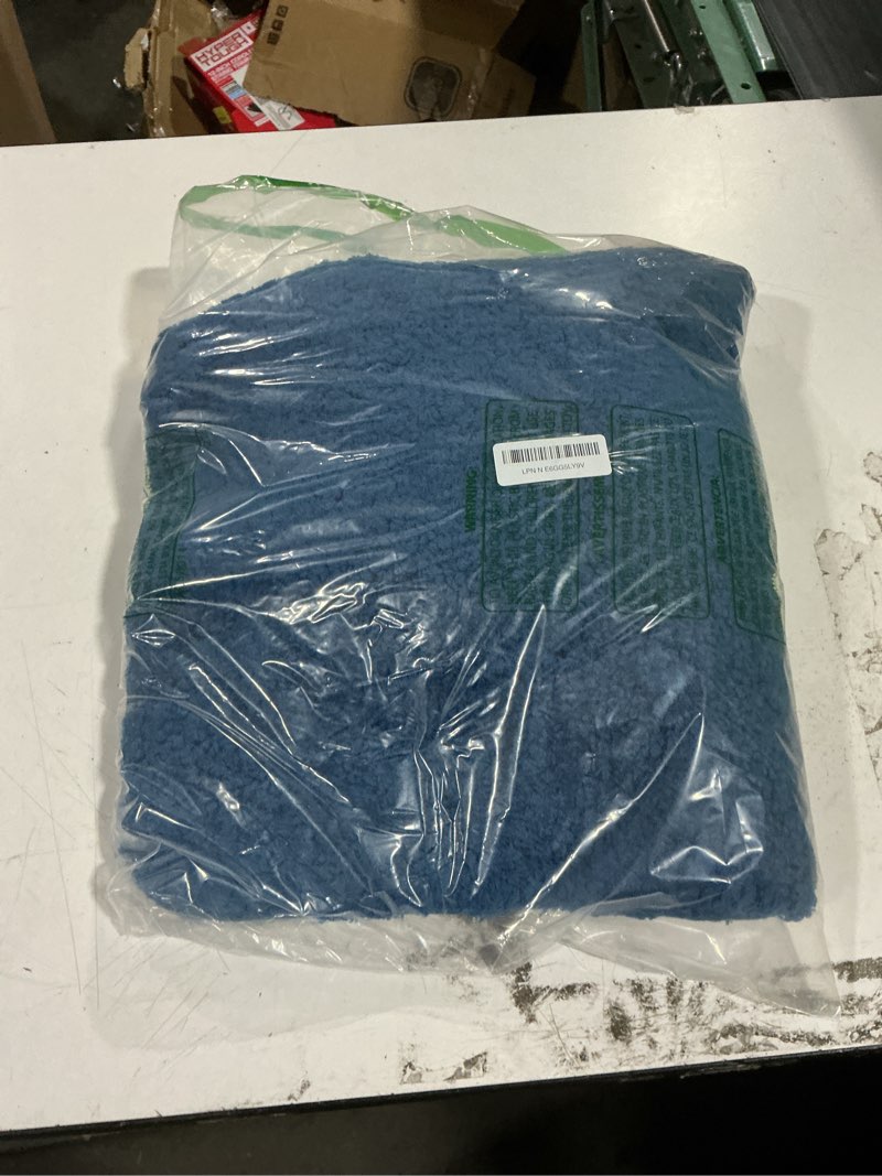 Condition photo showing Good Condition for miulee peacock bathroom rugs set 2 piece, soft absorbent microfiber bath mat and u-shaped contour toilet rug, non slip quick dry washable plush shaggy bath rugs for bathroom?20"x20"+20"x30" peacock u 20''x20'' + 20''x30''