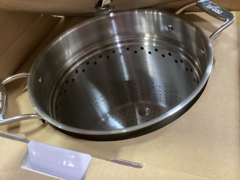 Condition photo showing Good Condition for All-Clad Simply Strain Stainless Steel Stockpot, Multipot With Insert & Lid, 16 Quart Induction Oven Broiler Safe 600F, Strainer, Pasta Strainer with Handle, Steamer Pot, Pots and Pans, Silver 16-quart (Induction)