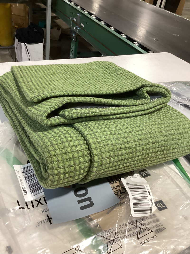 Condition photo showing Good Condition for braided area rug 5x7 ft washable rugs for living room non slip bedroom rugs boho dining room rug cotton living room woven floor carpet for nursery playroom, green 5' x 7' (rectangular) green