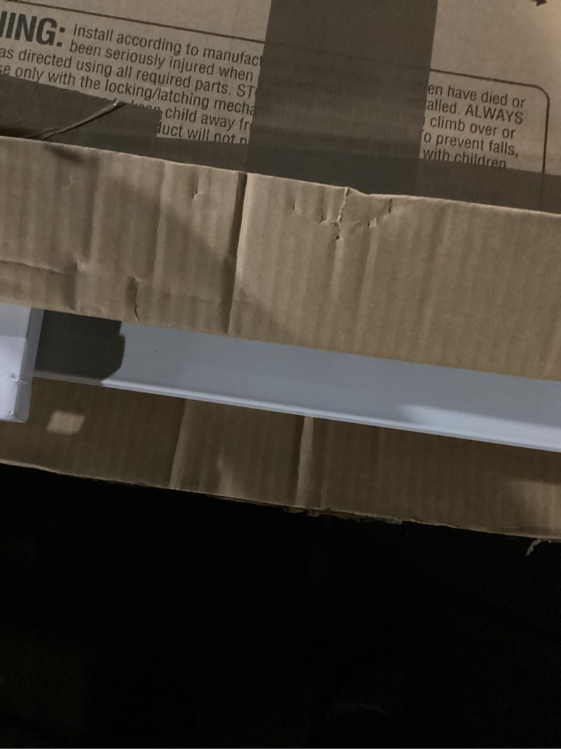 Condition photo showing New/Like New for keny 29"-42.5" Baby Gate for Stairs, Auto Close Safety Dog Gate, Pressure Mounted Easy Walk Through Pet Gate for Doorways, Durable Stair Gate, 30" Tall, White White 29-42.5"Wide, 30"Tall
