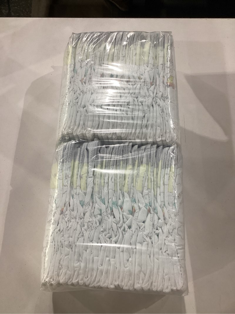 Condition photo showing New/Like New for pampers swaddlers diapers, size 4 (15-34 lbs), 150 count, absorbent, keeps baby dry and comfortable, skin safe disposable baby diaper (packaging may vary) size 4 150