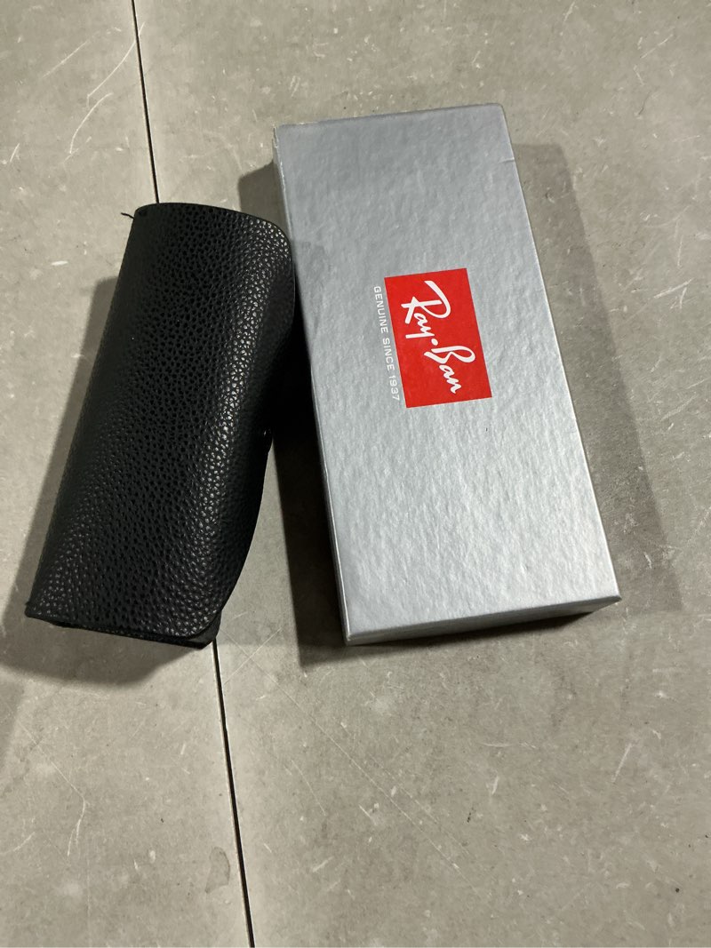 Condition photo showing Good Condition for 8056597641791 RAY BAN CLEANER AND CASE. 