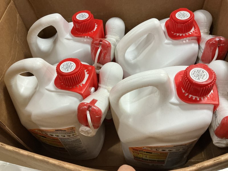 Condition photo showing New/Like New for spectracide weed and grass killer 1 gallon, with accushot continuous power sprayer, 4 pack