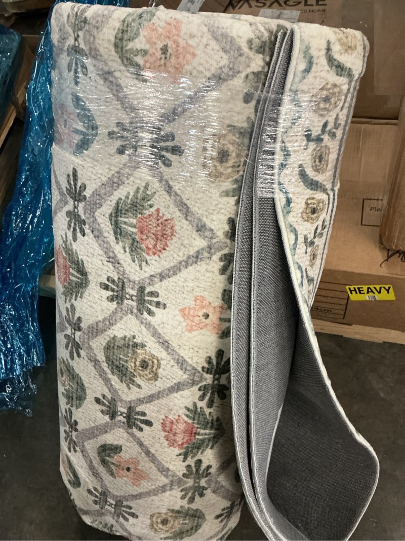 Condition photo showing Good Condition for loloi rifle paper co. eden collection ede-03 lattice ivory 8'-6" x 11'-6" area rug feat. cloudpile™ lattice ivory 8'6" x 11'6" (rectangular)