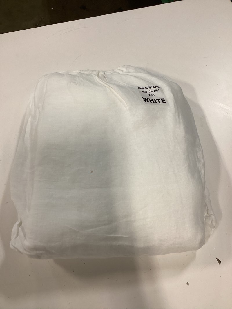 Condition photo showing New/Like New for european linen duvet cover, king/cal king, white