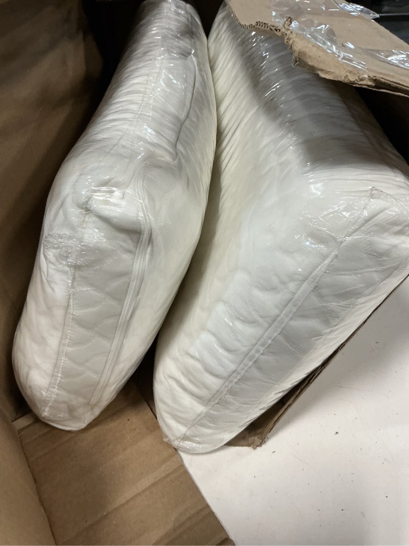 Condition photo showing New/Like New for tempur-pedic tempur-body pillow, queen ( 2 pack )