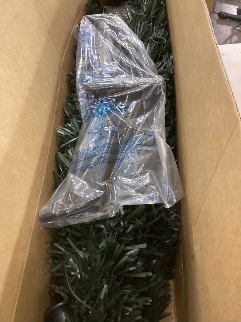 Condition photo showing New/Like New for 5FT Pre-lit Fiber Optic Christmas Tree with Lighted Star, PVC & Iron Construction, Green Artificial Christmas Tree with 195 Branch, Indoor Christmas Decorations, Holiday Home Xmas Decoration 4ft 11in