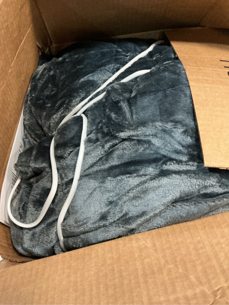 Condition photo showing Good Condition for Electric Wearable Heated Blanket with Foot Pocket, Heated Blanket Wearable with Sleeves for Sofa, Flannel & Sherpa Electric Throw Blanket, 10 Heat Settings & 2-8H Auto Shut-Off, 50*70"+18", Dark Grey 50*70 Dark Grey