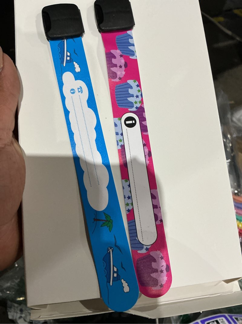 Condition photo showing Good Condition for chinco 14 pieces kids safety id bracelets child identification wristband reusable name tag bracelet waterproof id band children wristband for boys and girls