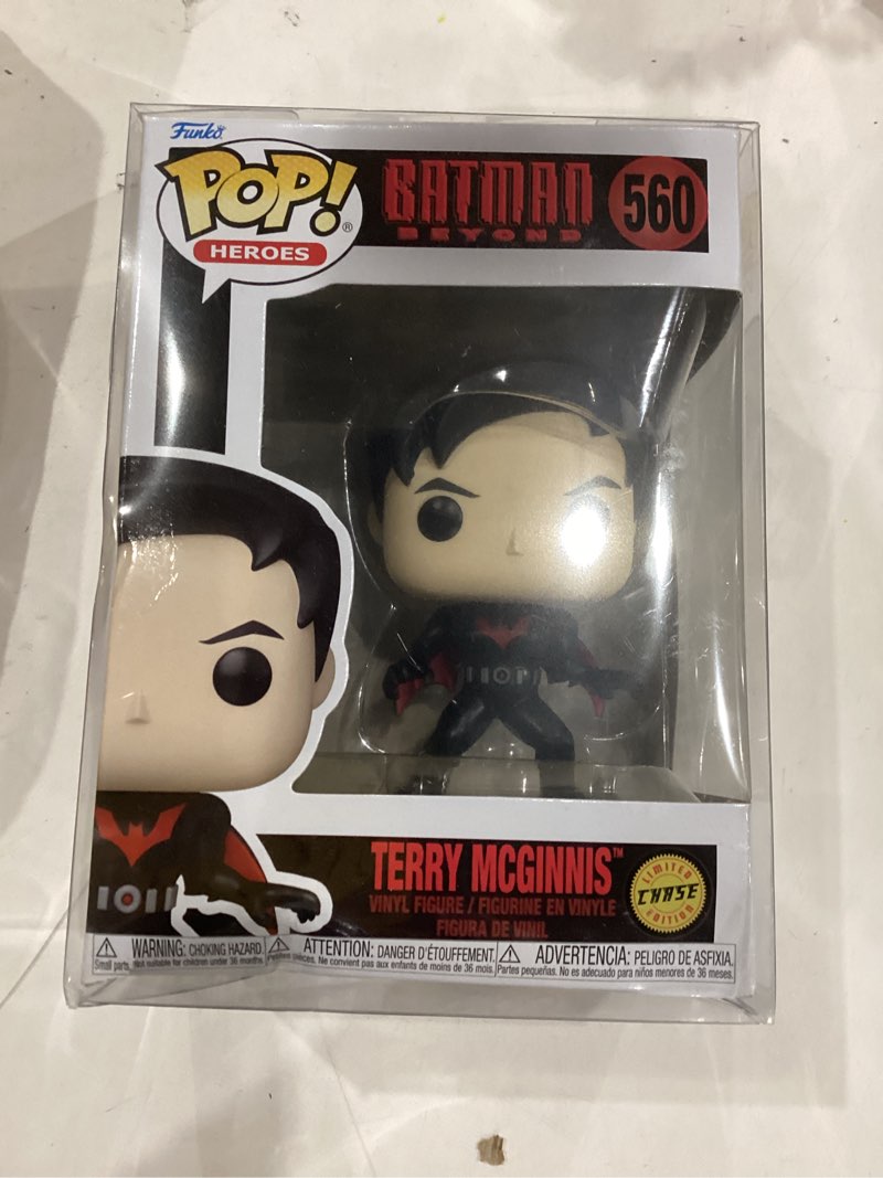 Condition photo showing Good Condition for pop! heroes: batman beyond - terry mcginnis chase #560 bundled with compatible box protector case