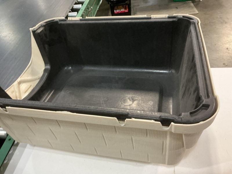 Condition photo showing Good Condition for petmate barnhome 3 plastic outdoor dog house  small  for pets 15-25 lb  tan