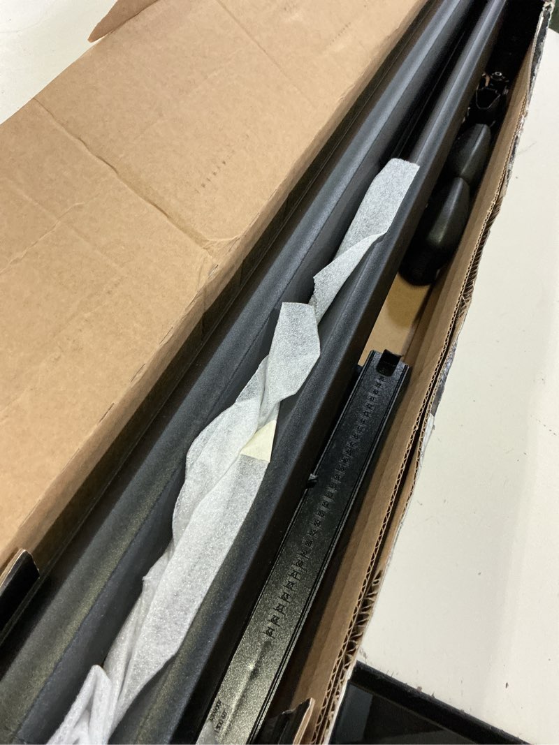 Condition photo showing Good Condition for thule wingbar evo 150 (60”) , black black 60" 60” (150 cm)