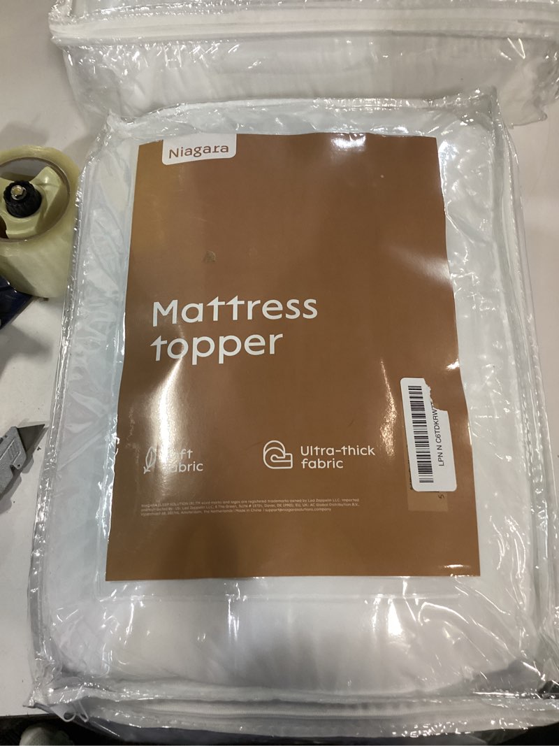 Condition photo showing New/Like New for ultra soft full size mattress topper - cloud-like mattress pad for back pain relief - breathable cooling material for hot sleepers, white white full