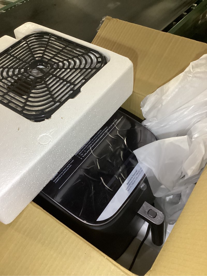 Condition photo showing Good Condition for Cosori 9-in-1 TurboBlaze Air Fryer 6 Qt, Premium Ceramic Coating, 90°–450°F, Precise Heating for Even Results, Air Fry, Roast, Bake, Broil, Dry, Frozen, Proof, Reheat, Keep Warm, 120V, Dark Gray Dark Gray 6QT Air fryer