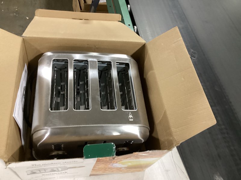 Condition photo showing Good Condition for Cuisinart 4-Slice Classic Toaster - Stainless Steel - CPT-180P1