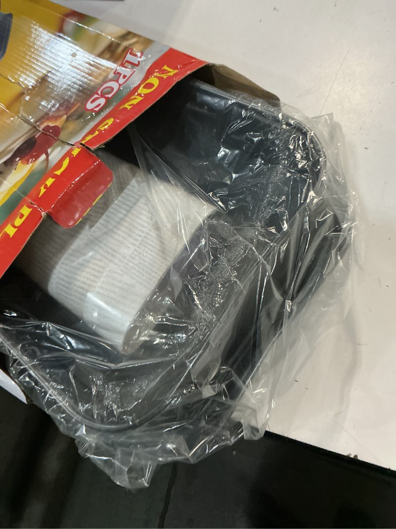Condition photo showing Good Condition for kenond large springform cake pan, 14 x 11-inch rectangle cheesecake pan, tiramisu bakeware with 50pcs wax paper, 3pcs spatula set, non-stick baking pan mold leakproof black cheesecake pan