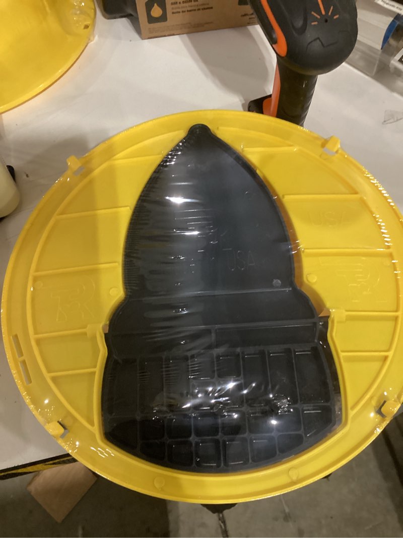 Condition photo showing New/Like New for RinneTraps - Flip N Slide Bucket Lid Mouse Trap | Original | Made in USA | US PAT D1,039,648s