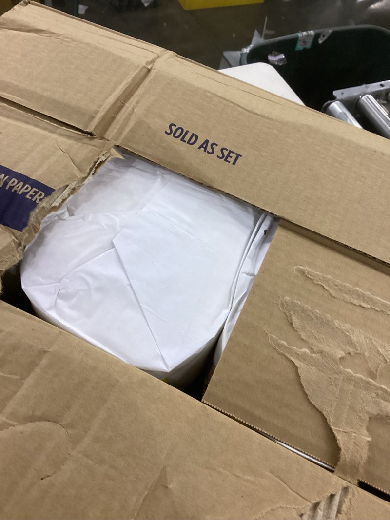 Condition photo showing Good Condition for 18 mega rolls toilet paper