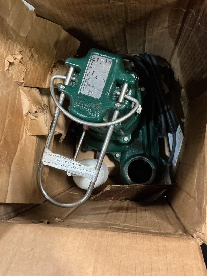 Condition photo showing As Is for zoeller waste-mate 267-0001 sewage pump, 1/2 hp automatic – heavy-duty submersible sewage, effluent or dewatering pump green submersible