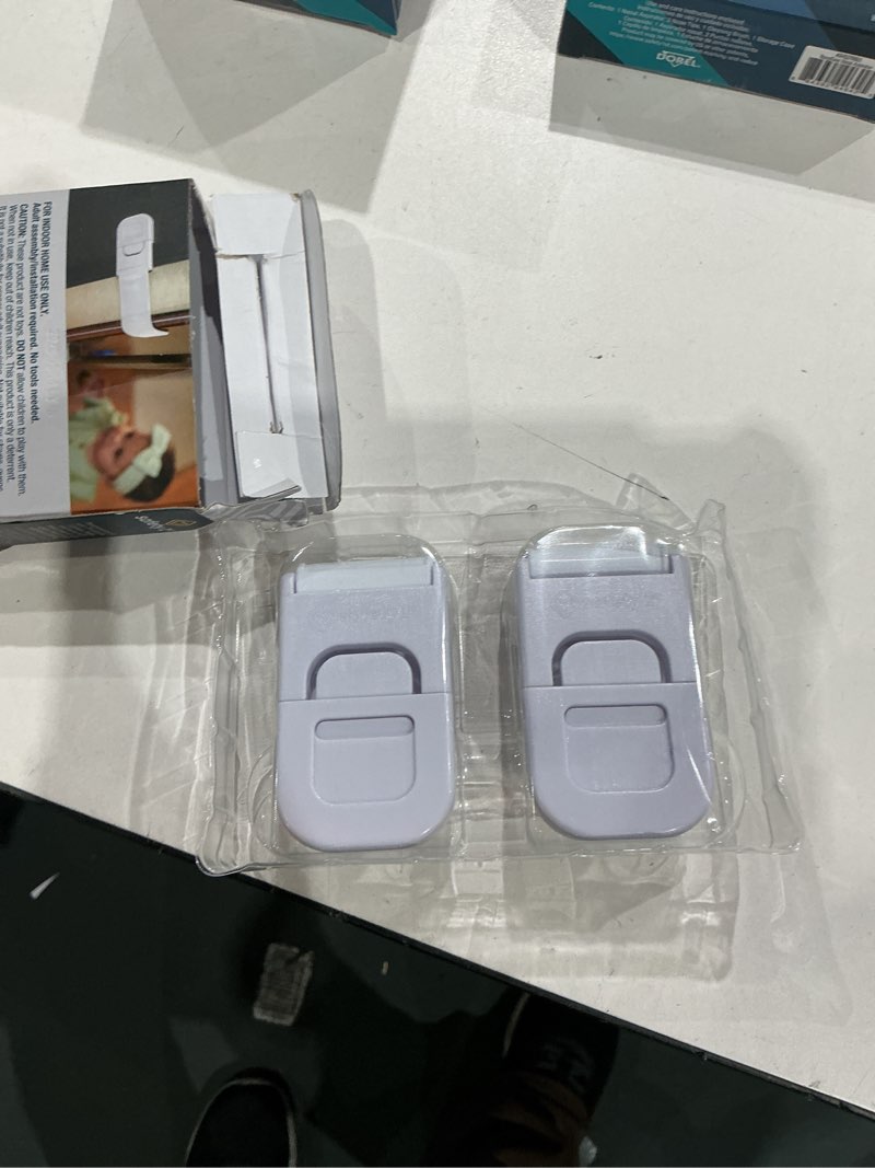 Condition photo showing Good Condition for multi-purpose appliance latch (2-pack)