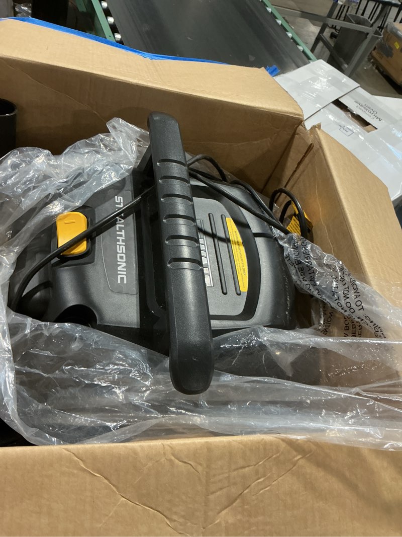 Condition photo showing Good Condition for dewalt stealthsonic quiet 9-gallon 5-hp corded wet/dry shop vacuum with accessories included
