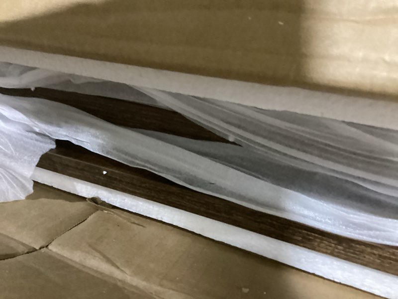 Condition photo showing Good Condition for HOOBRO Storage Bench, 39.4” Retro Wooden Storage Chest with U-Shaped Cut-Out Pull, Safety Hinge, Supports 220 lb and Easy Assembly for Toy Box Organizer (Rustic Brown) BF771CW01 Rustic Brown 39.4”L x 15.7”W x 19.5”H