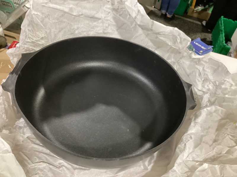 Condition photo showing New/Like New for sensarte nonstick frying pan skillet with lid, 12 inch large deep frying pan, 5 qt non stick saute pan with cover, induction pan, healthy non toxic cooking pan with helper handle, pfoa pfos free 5qt / 12in classic black