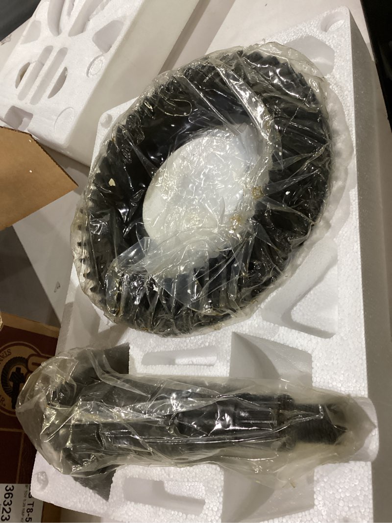 Condition photo showing New/Like New for USA Standard Gear ZDS9330 Front OE Driveshaft Assembly, 2002-2007 Buick Rainier