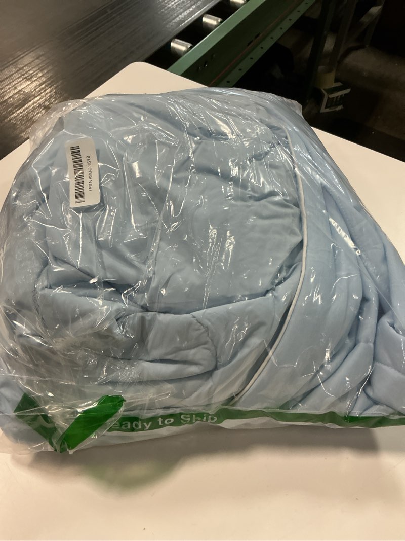 Condition photo showing As Is for Amélie Home Cooling Comforter Queen Size, Dual-Sided Lightweight Cooling Blanket for Hot Sleepers, Q-Max 0.43 Breathable Cooling Quilt for Night Sweats, 90" x 90", Heather Ice Blue Heather Ice Blue Queen(90*90")