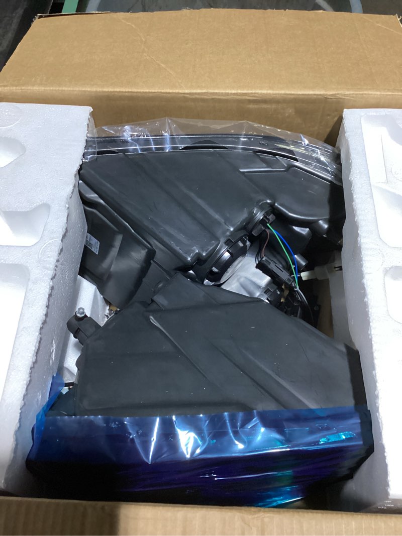 Condition photo showing New/Like New for weelmoto led headlights for 2009-2018 dodge ram 1500/2010-2018 dodge ram 2500 3500 models with factory quad style headlamp replacement chrome housing amber reflector (not fit factory projector style) smoke lens i chrome housing i amber reflector oe replacement