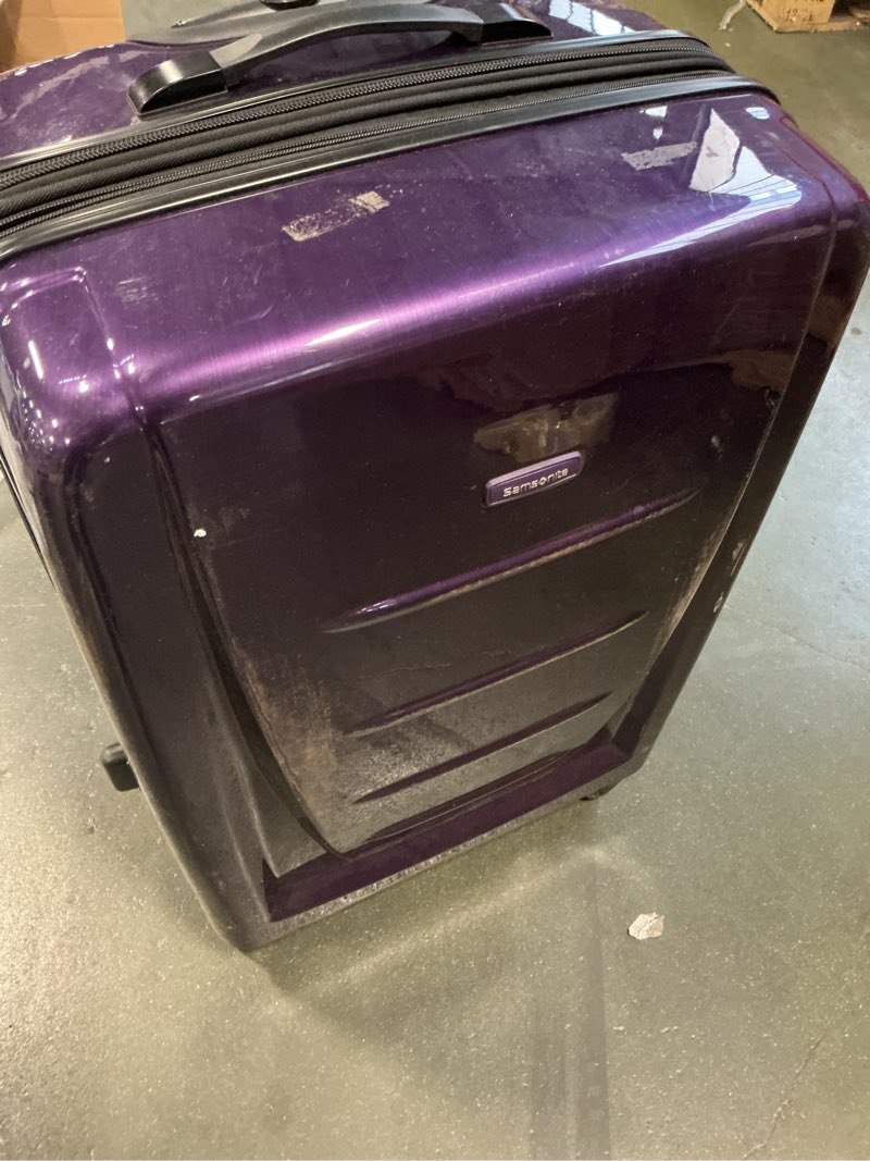 Condition photo showing As Is for Samsonite Winfield 2 Fashion Two-Piece Spinner Set (20"/28"), Purple