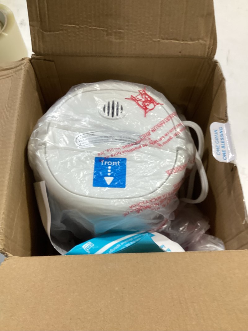 Condition photo showing New/Like New for aroma housewares (mrc-903d) mi 3-cup (cooked) (1.5-cup uncooked) digital cool touch mini rice cooker,white white digital control panel