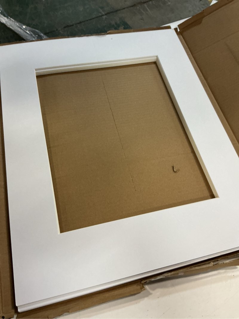 Condition photo showing Good Condition for zbeivan 16x20 white picture mats for 11x14 pictures with core bevel cut frame mattes - pack of 12 white 12 pcs 16x20 for photos 11x14
