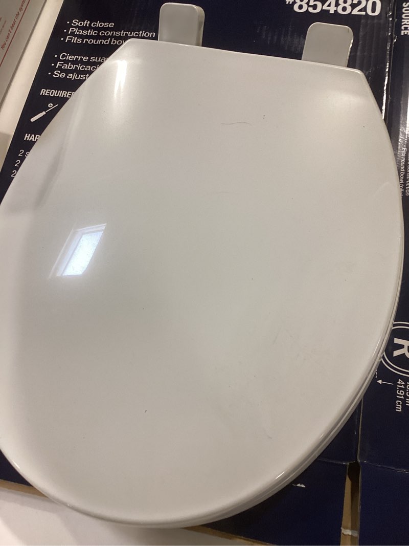 Condition photo showing Good Condition for project source plastic white round soft close toilet seat