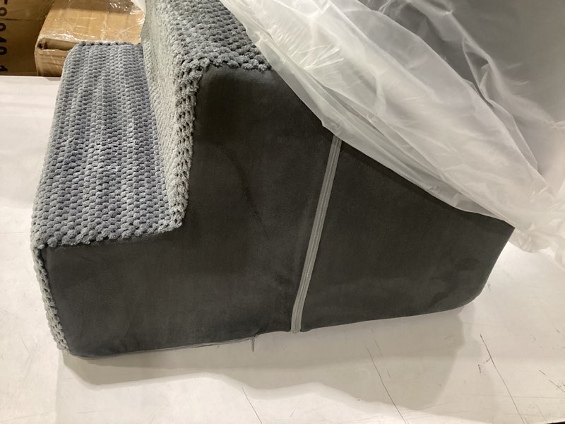 Condition photo showing Good Condition for dumos dog stairs for small and medium dogs, 4-step pet steps with high-density foam, indoor non-slip pet ramp for puppy and older dogs cats, dog bed stairs for couch and sofa, grey grey 4 straight-18.11"h