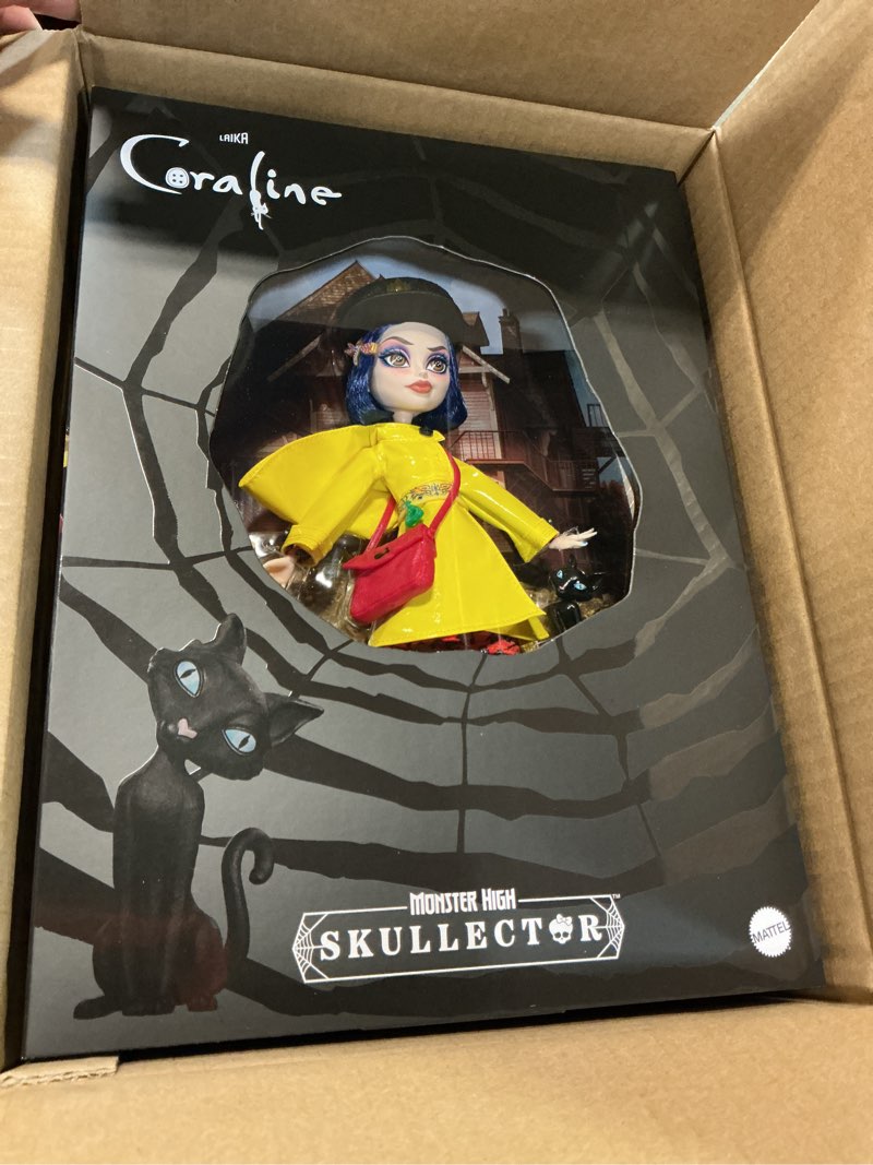 Condition photo showing Good Condition for monster high collector doll coraline